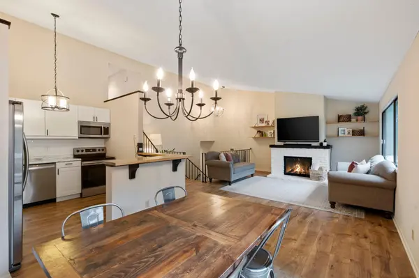 14210 Chestnut DR, Eden Prairie, MN 55347