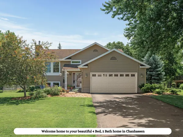 8678 Chanhassen Hills DR N, Chanhassen, MN 55317