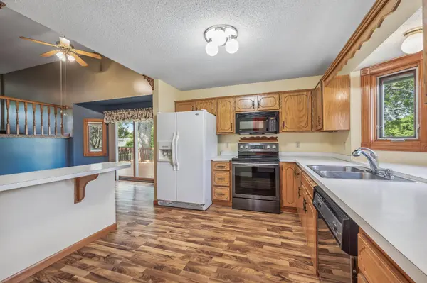 1968 72nd ST, Hugo, MN 55038