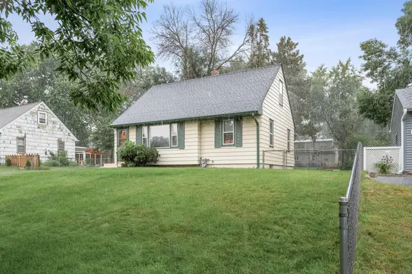 131 Mount Vernon AVE, Maplewood, MN 55117