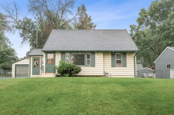 131 Mount Vernon AVE, Maplewood, MN 55117