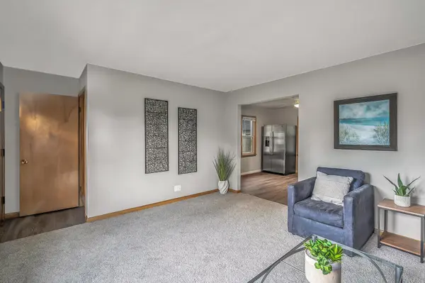 131 Mount Vernon AVE, Maplewood, MN 55117