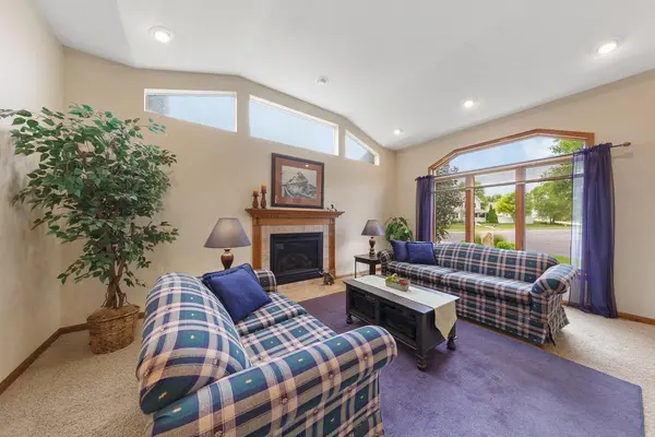 2260 Aspen LN, North Mankato, MN 56003