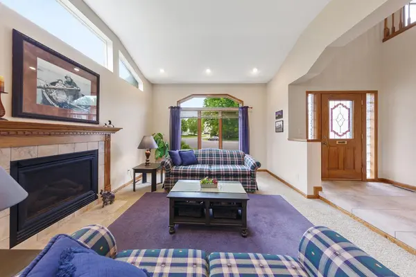 2260 Aspen LN, North Mankato, MN 56003
