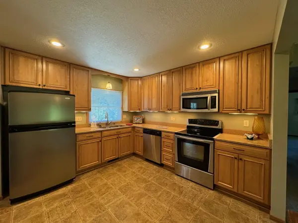3313 Edgemere AVE, Saint Anthony, MN 55418