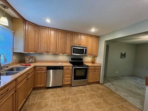 3313 Edgemere AVE, Saint Anthony, MN 55418