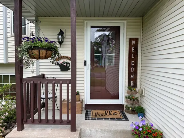 1109 Pond View DR, Braham, MN 55006