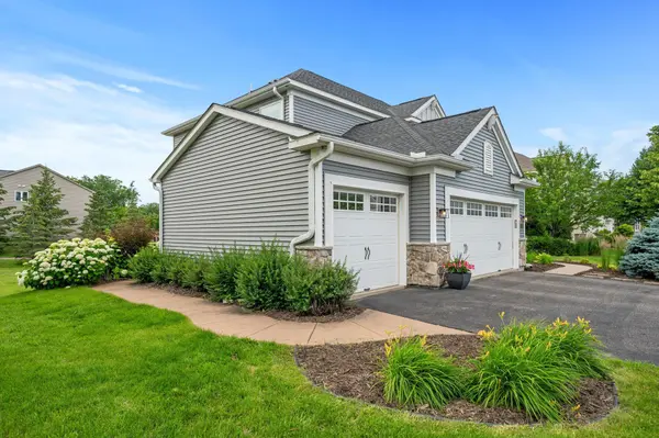 17702 Natures WAY SE, Prior Lake, MN 55372