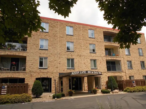 800 1st DR NW #302,  Austin,  MN 55912