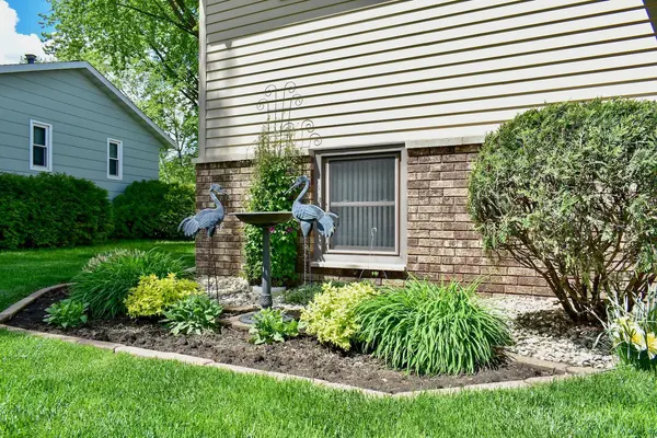 1367 Crocus CIR, Winona, MN 55987