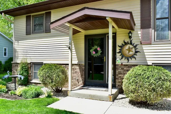 1367 Crocus CIR, Winona, MN 55987