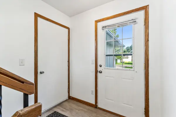 2523 Birchview LN, Minnetonka, MN 55305