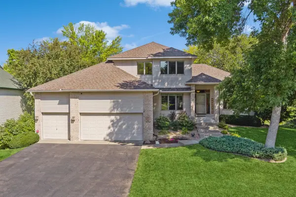 8743 Stratford XING, Brooklyn Park, MN 55443