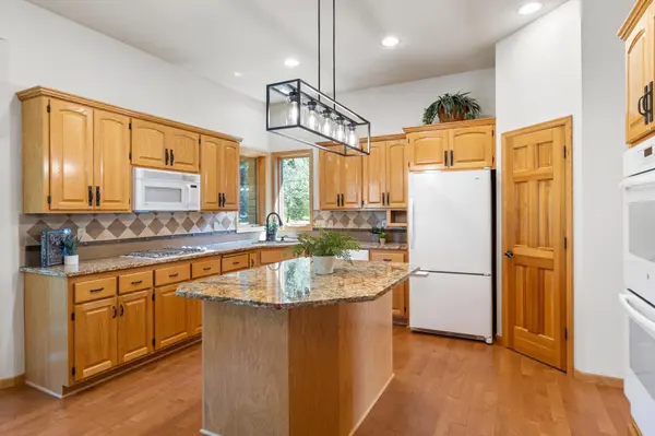 8743 Stratford XING, Brooklyn Park, MN 55443