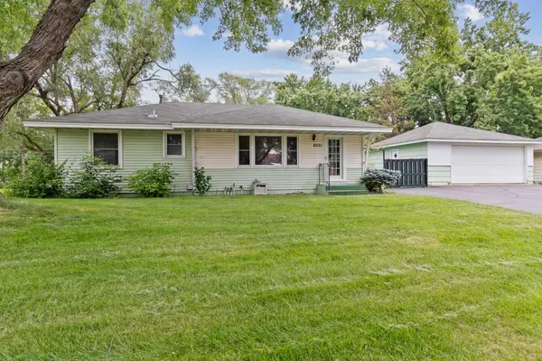 8031 Hadley AVE S, Cottage Grove, MN 55016