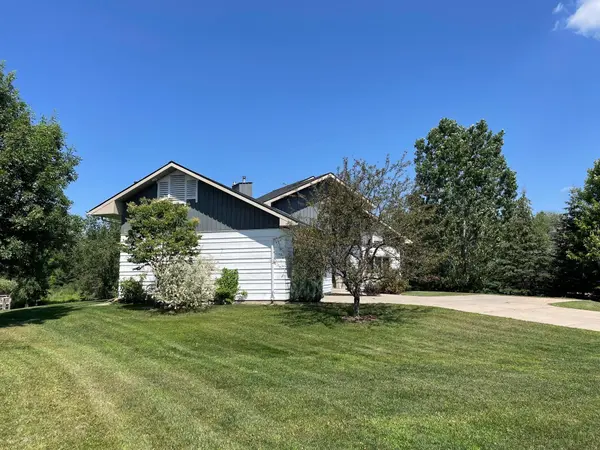 11665 River View DR, Hibbing, MN 55746