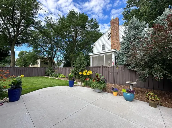 203 13th AVE NW, Rochester, MN 55901