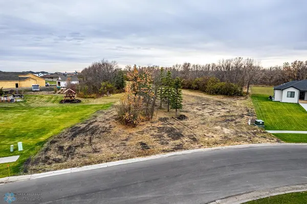 6787 ASHWOOD LOOP S,  Fargo,  ND 58104