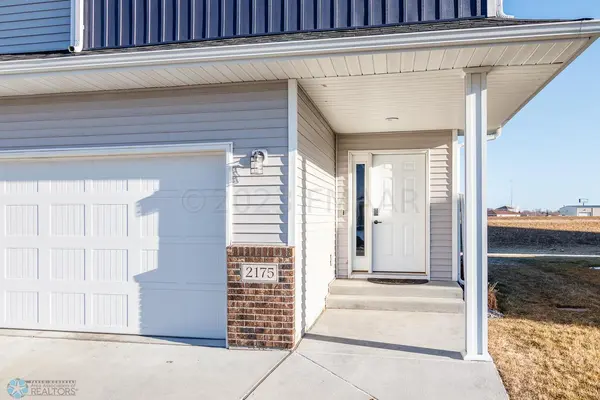 2175 ALLISON LN W, West Fargo, ND 58078