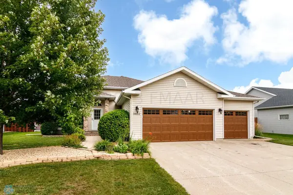 3452 42 AVE S, Fargo, ND 58104