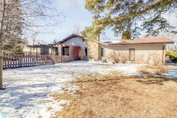 401 HORN AVE, Moorhead, MN 56560