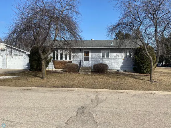 920 WALSH ST, Crookston, MN 56716