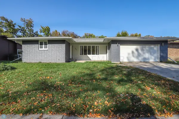 407 6 ST W, West Fargo, ND 58078