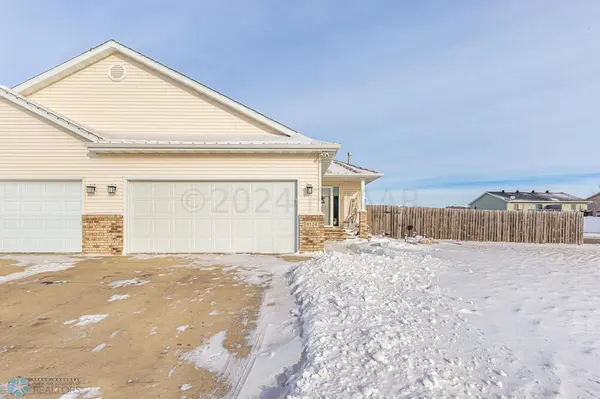1124 43 AVE W, West Fargo, ND 58078