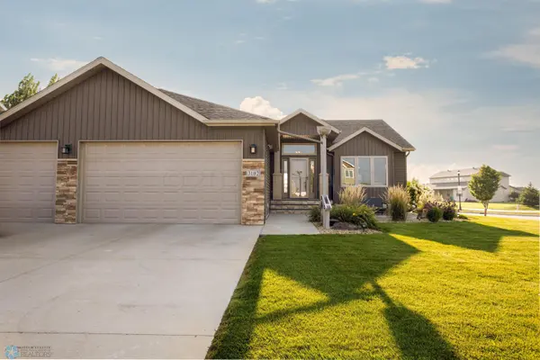3102 6TH ST E, West Fargo, ND 58078