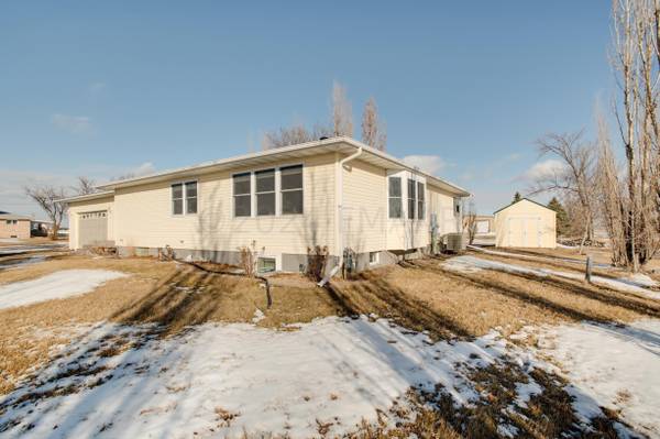 4848 HIGHWAY 75 S, Moorhead, MN 56560