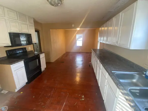 105 S 4TH ST W, Ada, MN 56510