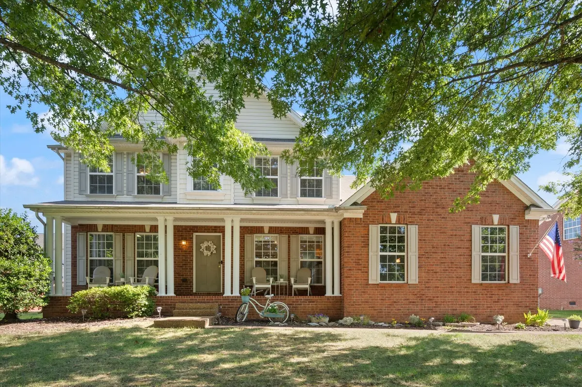 1902 Baileys Trace Dr, Spring Hill, TN 37174