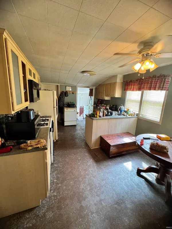 416 N West ST, Angola, IN 46703
