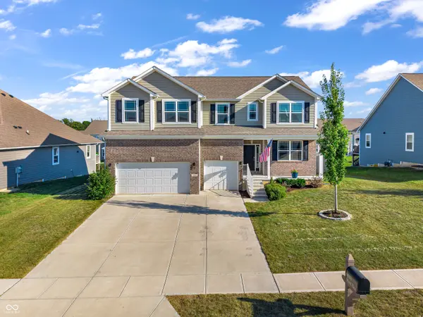 6889 Bryant PL, Plainfield, IN 46168