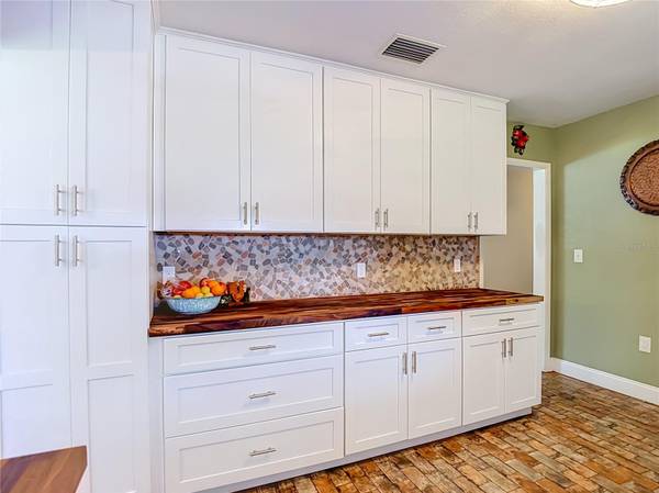 1644 W SOCRUM LOOP RD, Lakeland, FL, 33810 photo 16