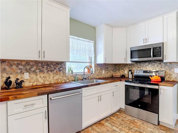 1644 W SOCRUM LOOP RD, Lakeland, FL, 33810 photo 14