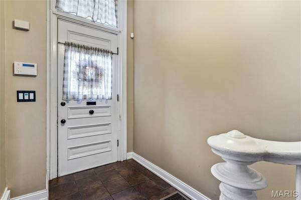 2620 S 12th ST, St Louis, MO 63118