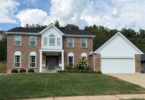 963 San Sebastian DR, Fenton, MO 63026