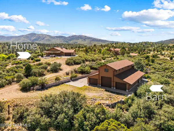 18700 S Aggie Hodge RD, Peeples Valley, AZ 86332