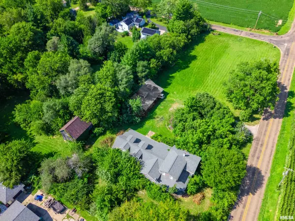 3074 COLE HOLLOW RD, Pekin, IL 61554