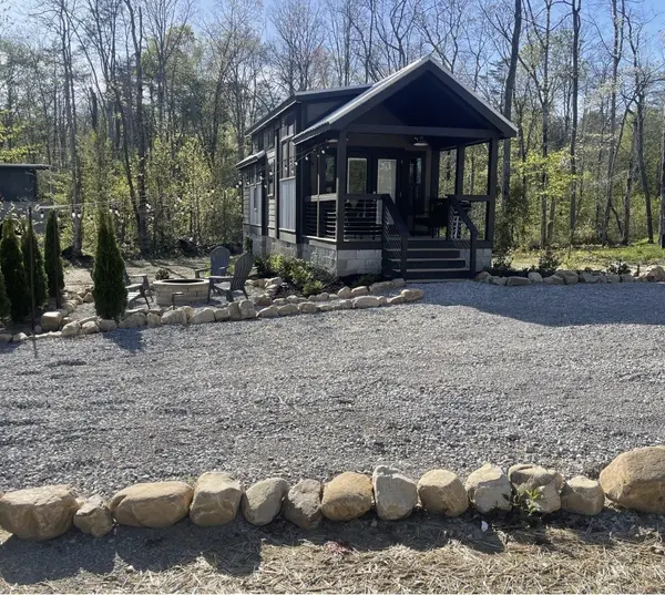 122 Hemlock Cv, Tracy City, TN 37387