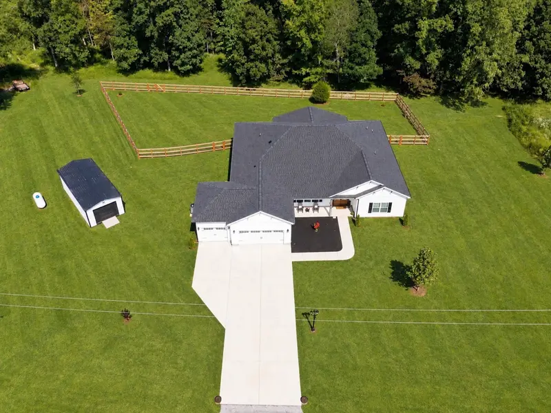 34516 Buckner Hills Rd, Bon Aqua, TN 37025