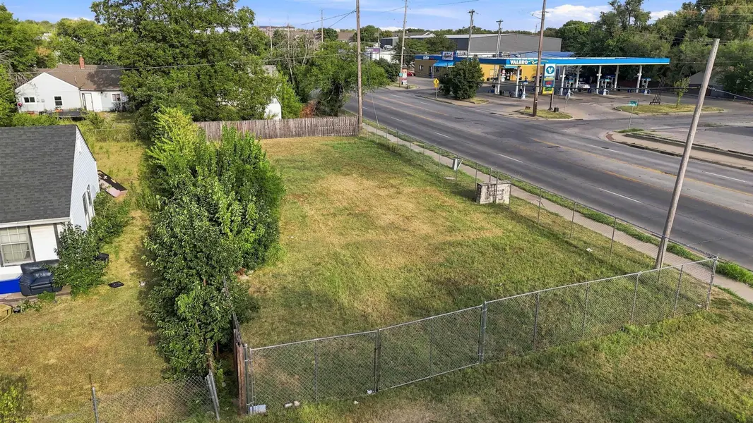 2202 N Minneapolis, Wichita, KS 67219