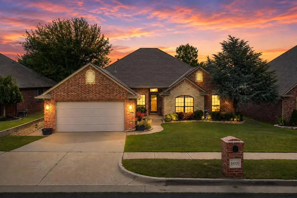 16320 Old Elm LN, Edmond, OK 73013