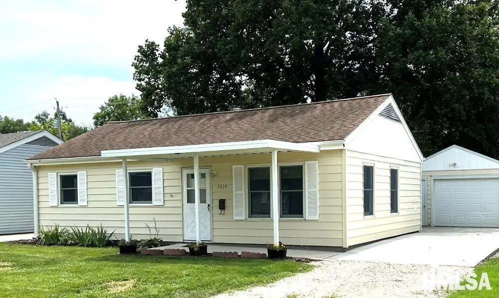 2334 RAMSEY AVE, Springfield, IL 62702