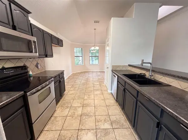 1618 Hillside Drive, Waxahachie, TX 75165