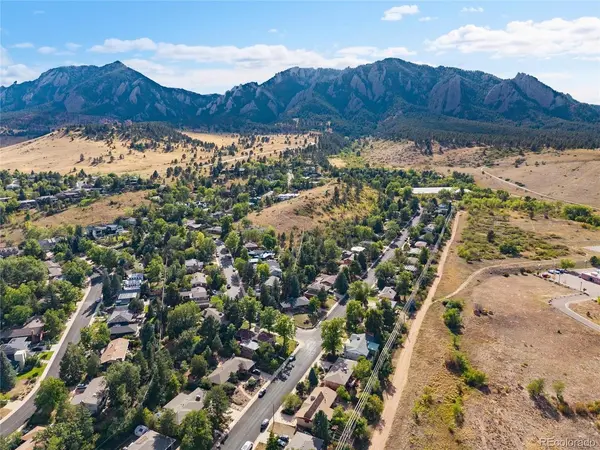 2335 Dartmouth, Boulder, CO 80305
