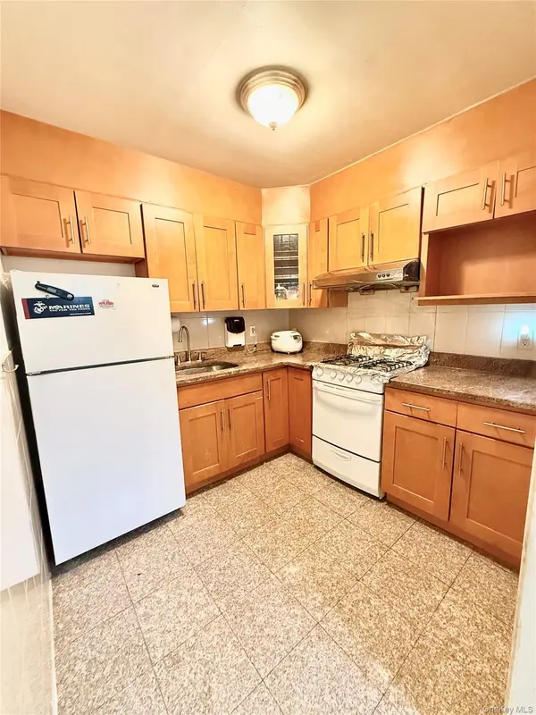 138-70 Elder AVE #7G, Flushing, NY 11355