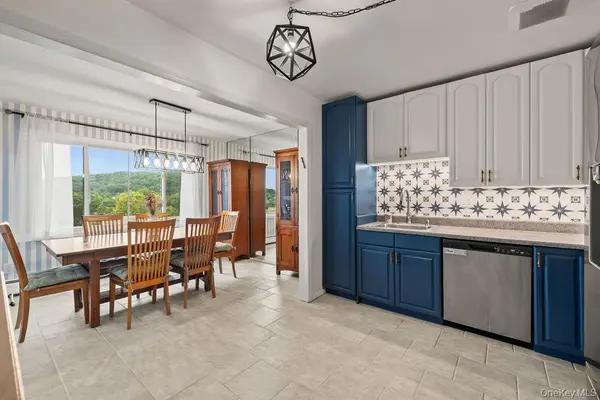 249 Country Club LN, Pomona, NY 10970