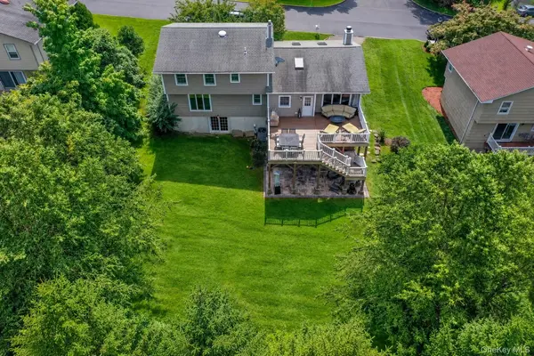 53 Tarryhill RD, Tarrytown, NY 10591